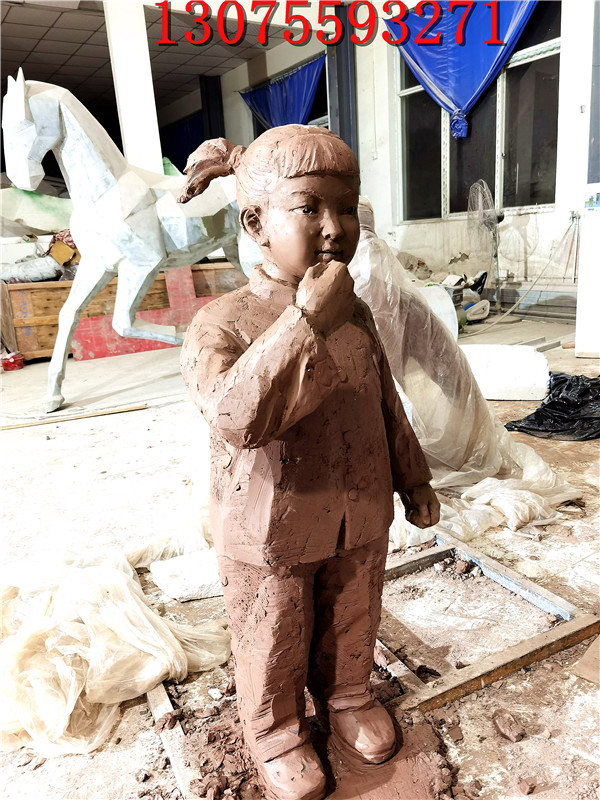 不锈钢雕塑人物雕塑的种类有那些呢？